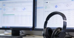 Praca call center: konkretne zarobki i szybka ścieżka rozwoju zawodowego